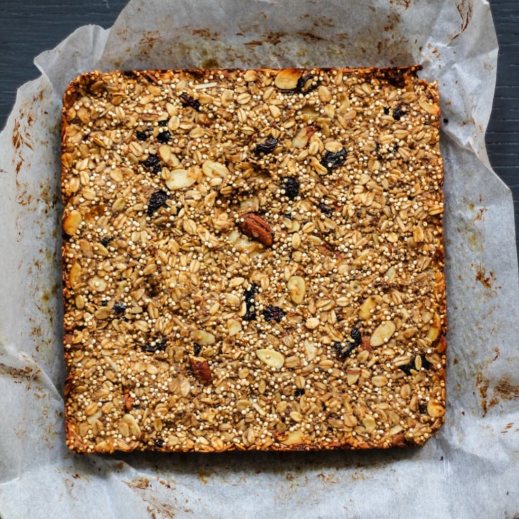 Crispy Quinoa Fruit Nut Bars - Oryana
